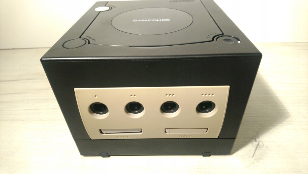 Konsola Nintendo GameCube DOL-001 EUR