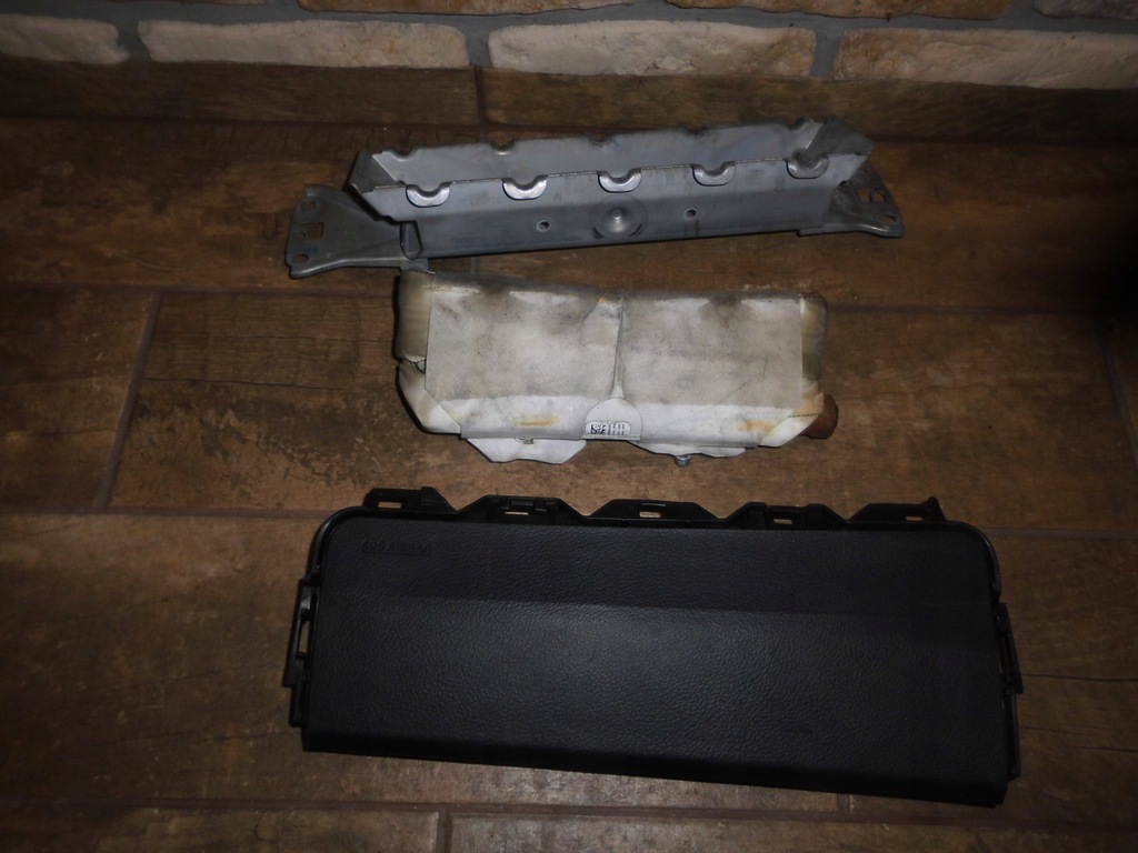 SUZUKI SX4 SCROSS airbag kolanowy 12578766471 oficjalne archiwum