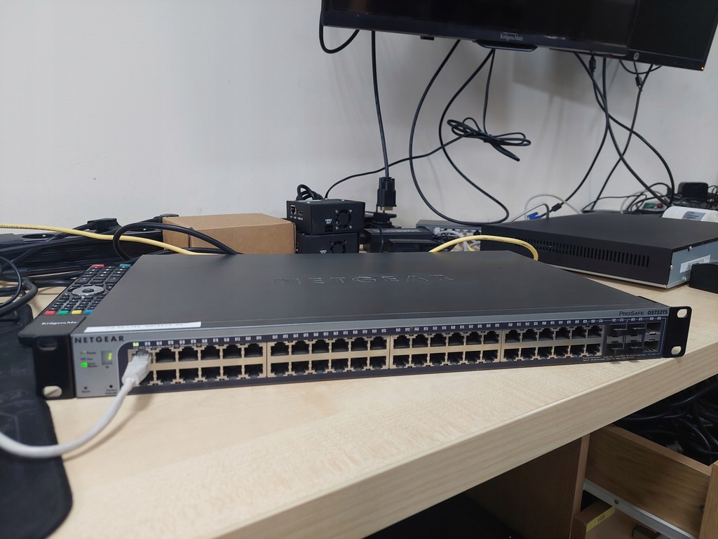 Switch zarządzalny Netgear ProSafe GS752TS 48xGB STACK +SFP