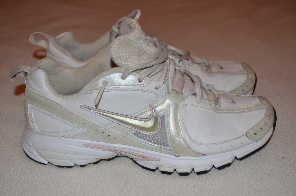 nike impact zone running shoes