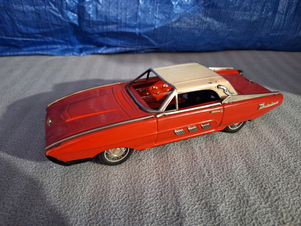 AUTO STARA ZABAWKA DDR