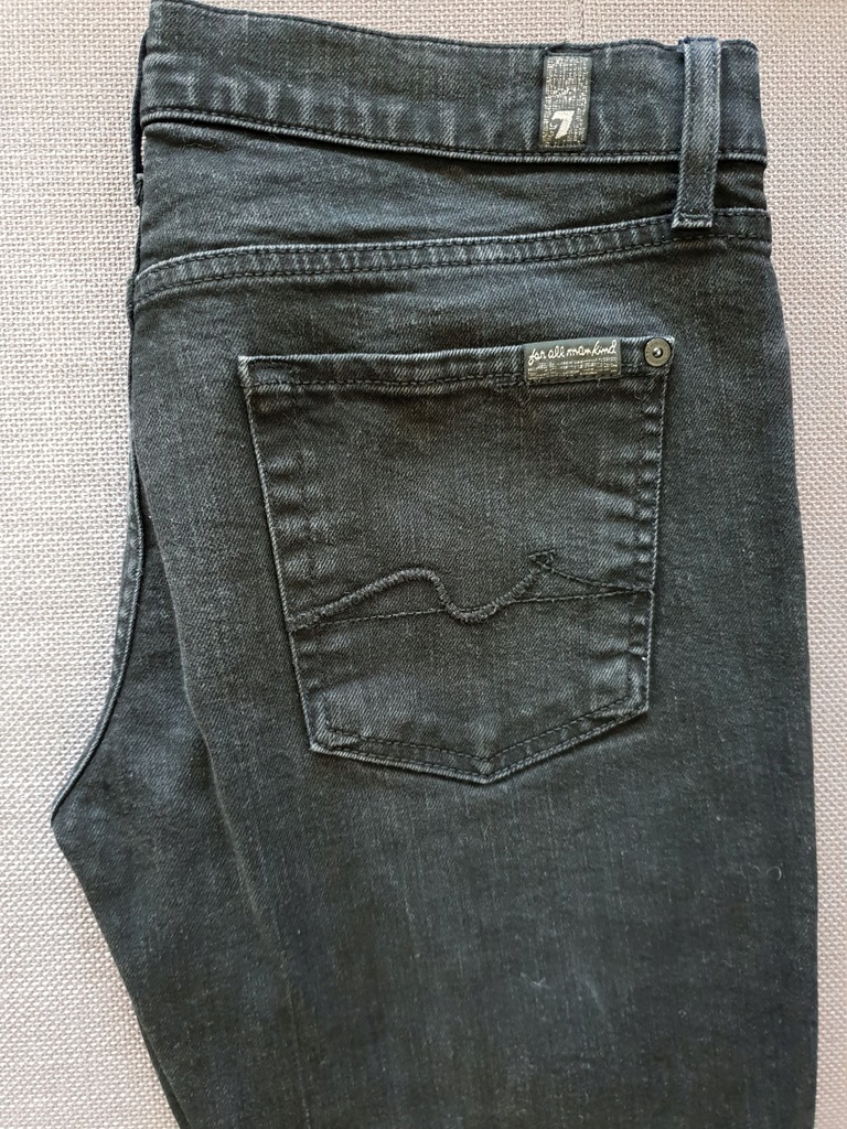 Spodnie czarny jeans 7 for all mankind 30