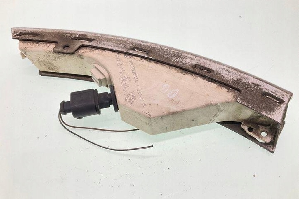 Przednia lewa lampa kierunkowskazu VW PASSAT VARIANT B6 (3C5) 3C0953041L