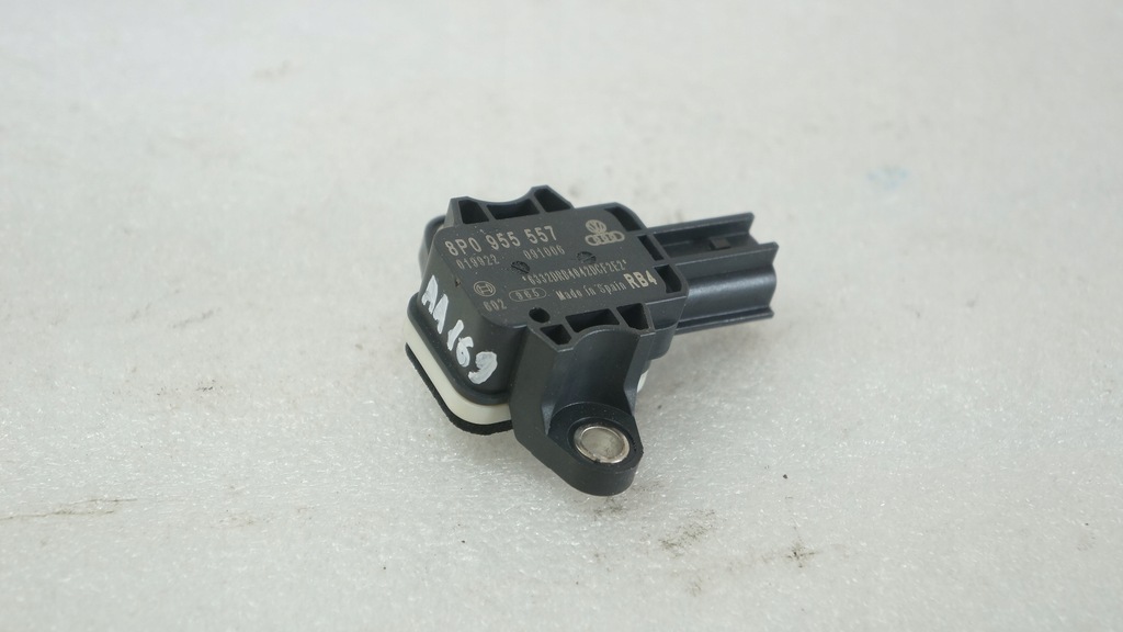 AUDI A4 B7 CZUJNIK UDERZENIA SENSOR 8P0955557