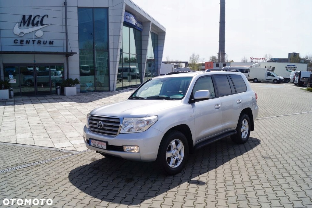 Toyota Land Cruiser 286KM