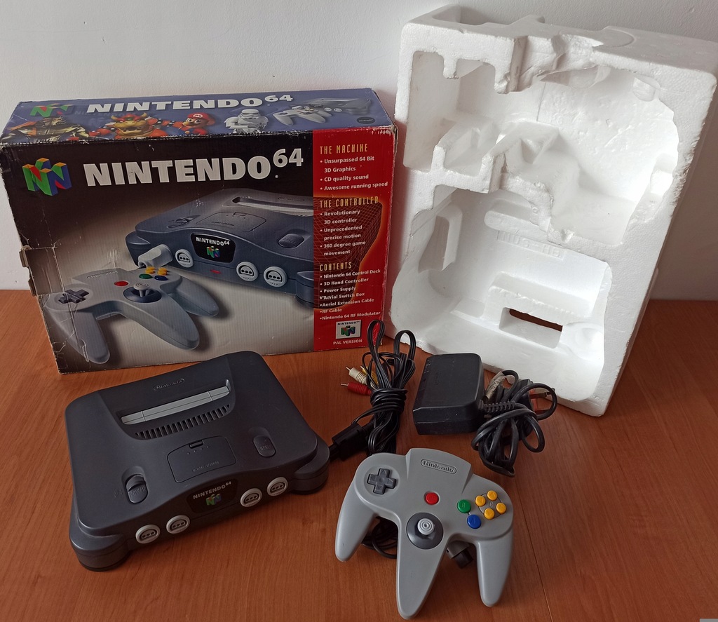 Konsola NINTENDO 64 w kartonie bcm od 1zł