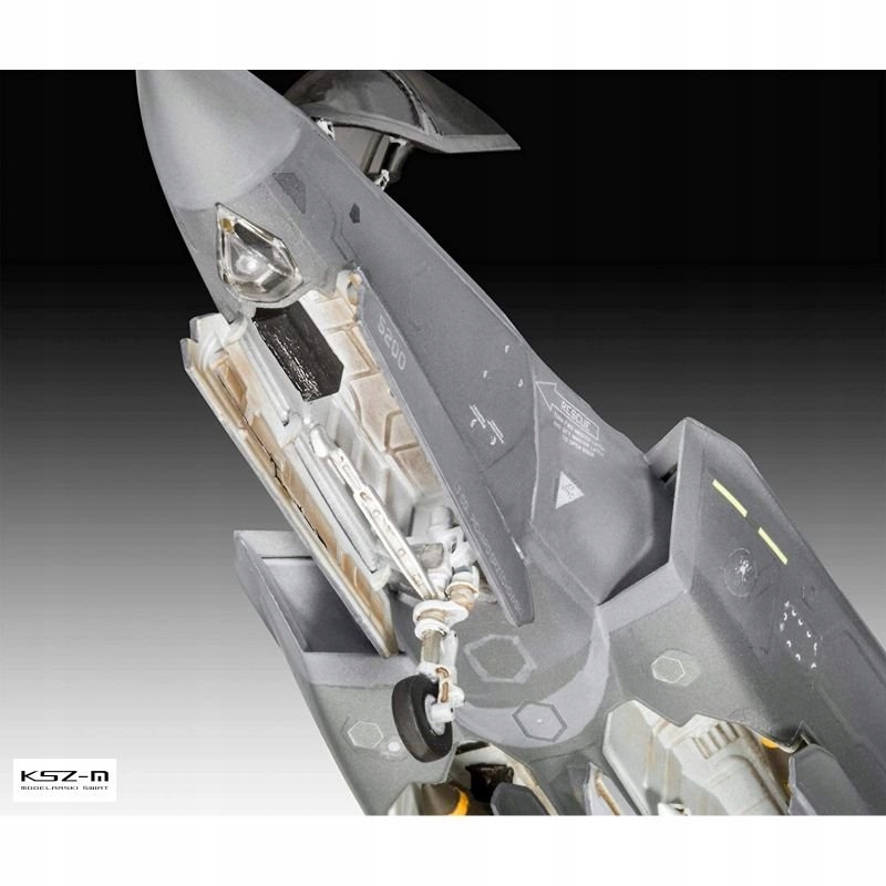 Купить REVELL 03868 - Самолет F-35A Lightning II 1/72: отзывы, фото, характеристики в интерне-магазине Aredi.ru