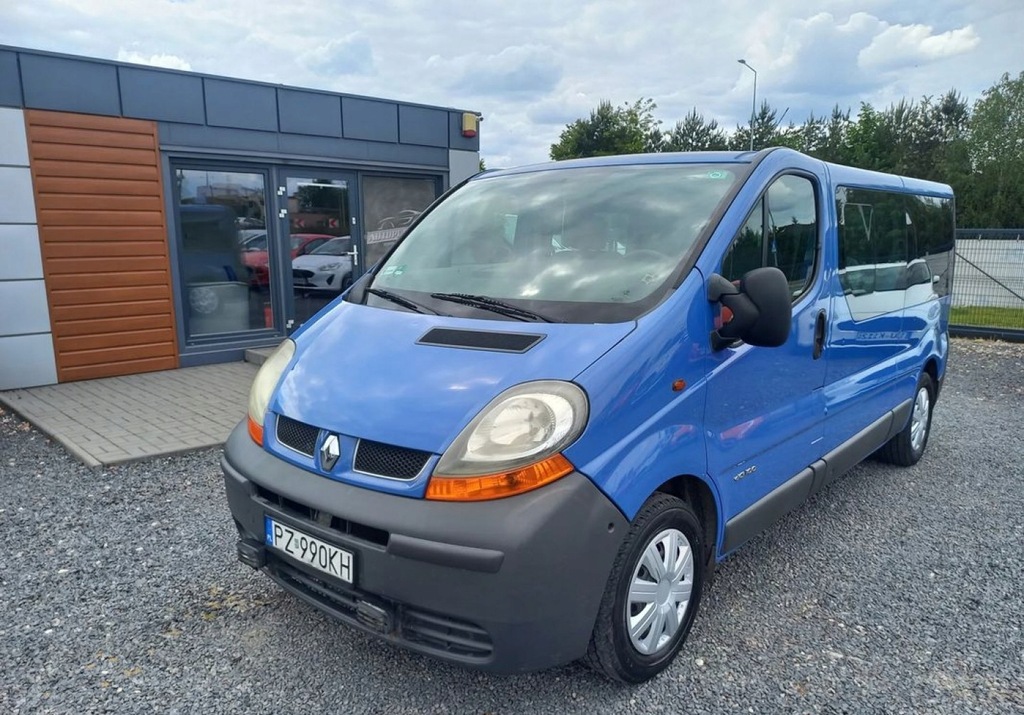 Renault Trafic 1,9DCI 101KM 8-os. Dlugi Klima