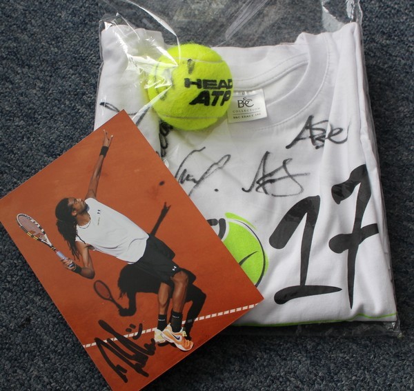 Autografy z PEKAO Open - piłeczka Gasquet + Brown