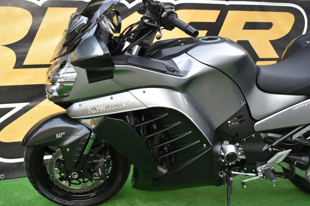 Купить KAWASAKI GTR 1400 KTRC K-ACT ABS 2016 ИДЕАЛЬНАЯ РАССРОЧКА: отзывы, фото, характеристики в интерне-магазине Aredi.ru