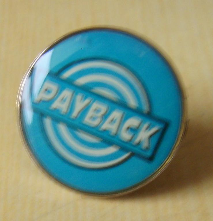 Pin PAYBACK - GRAM Z JANUSZEM