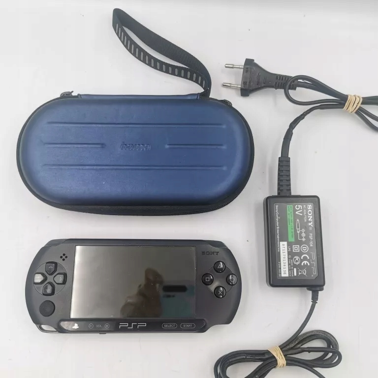 KONSOLA SONY PSP FAT (CLASSIC) PSP GO STREET E-1004