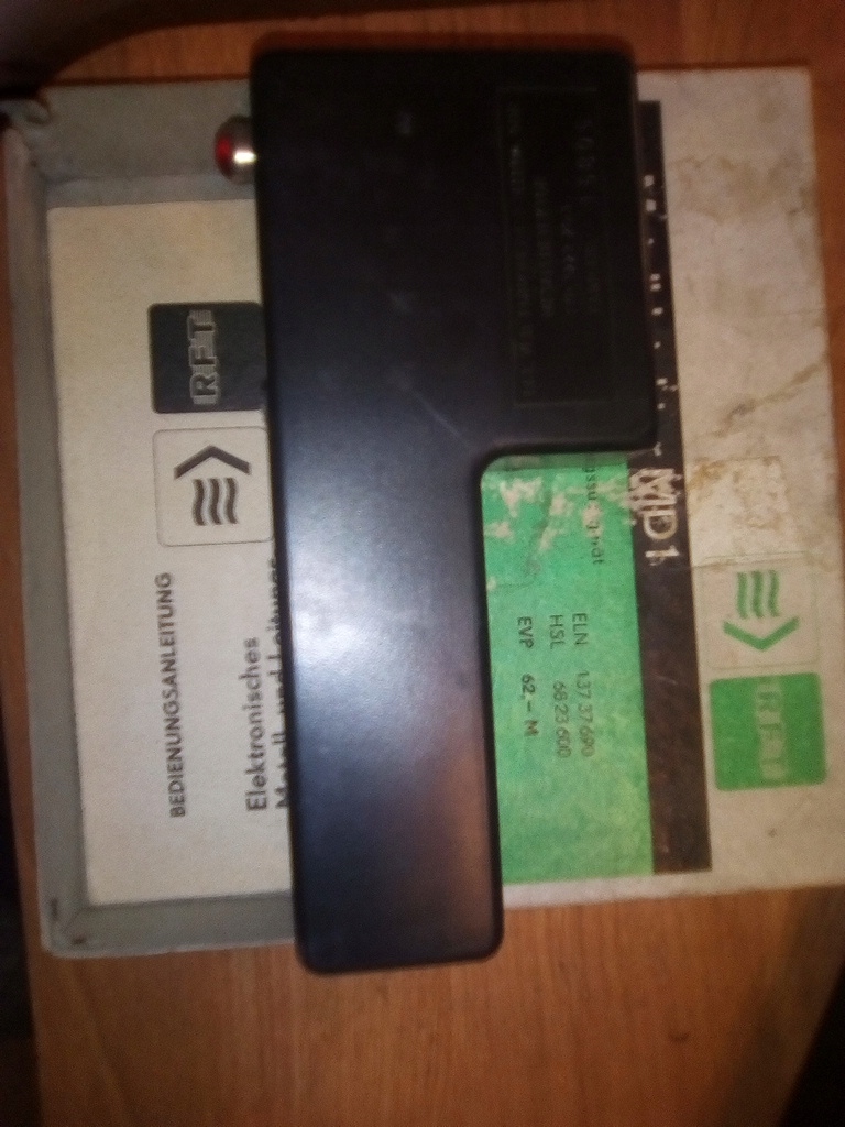 Detektor metalu firmy RFT ( DDR ) bez ceny minimalnej