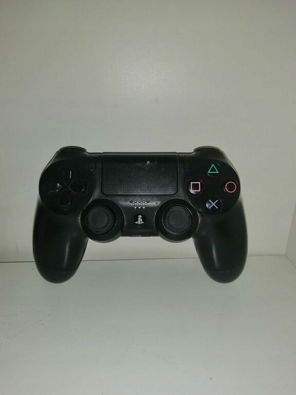 PLAYSTATION PS4 PAD