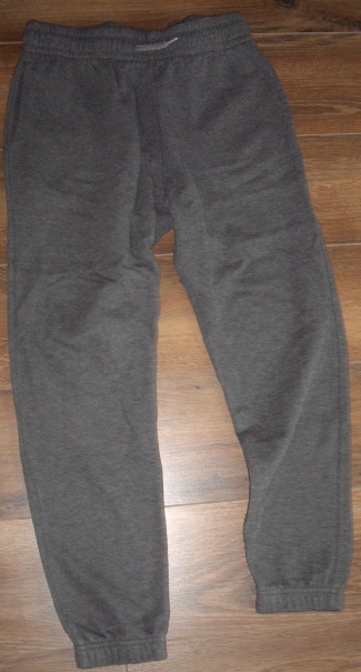 F&F KIDS spodnie dresowe szare r. 140-146