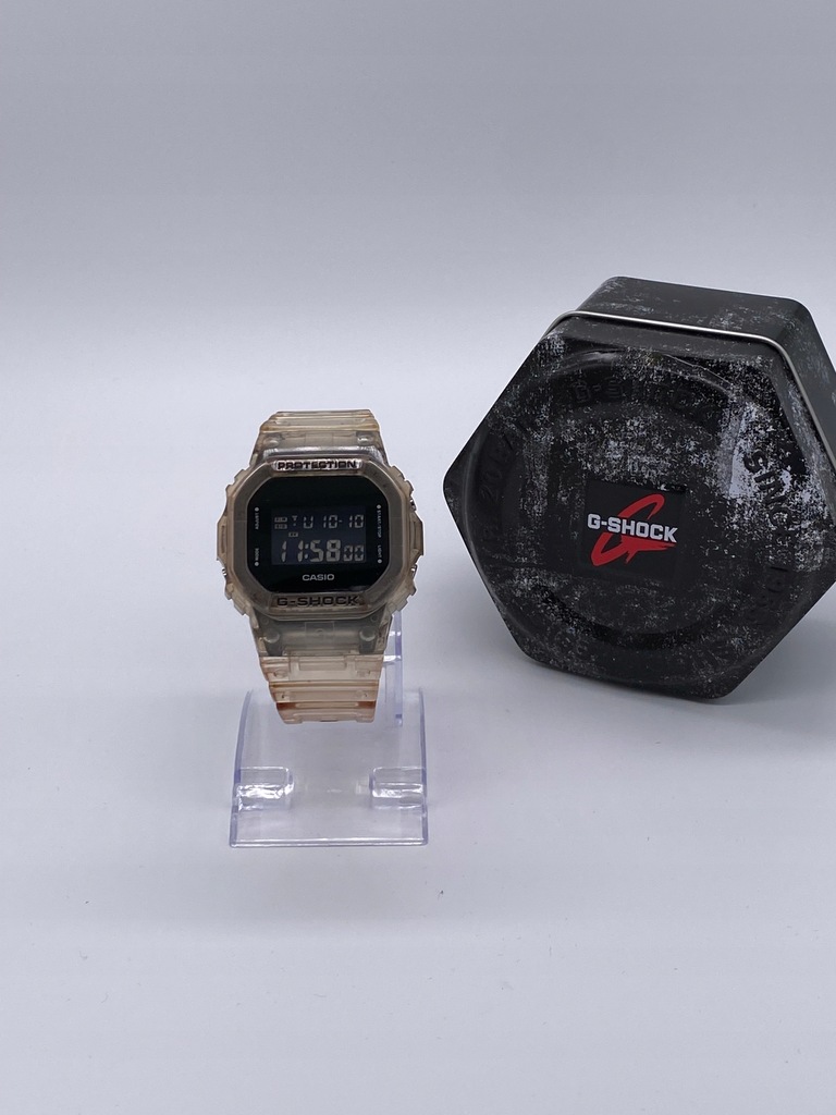 Zegarek męski Casio G SHOCK Super Clear Skeleton DW-5600SKE-7ER Sportowy