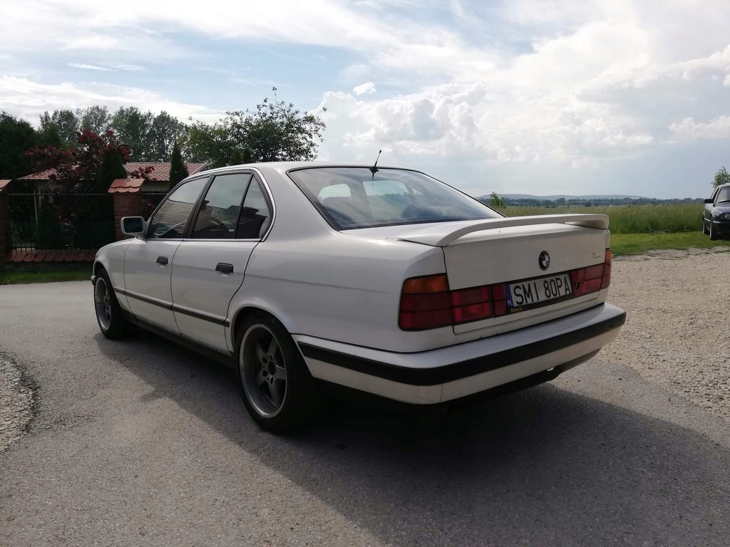 BMW 5 (E34) 520 i 24V 150 KM