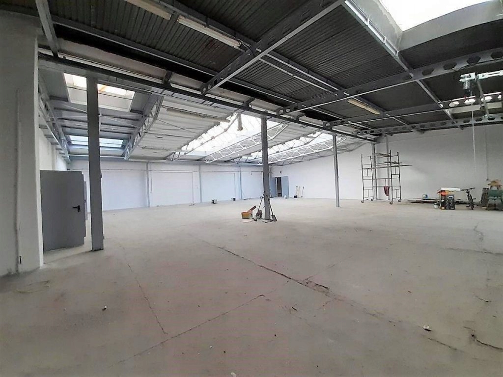 Magazyny i hale, Komorniki, 487 m²