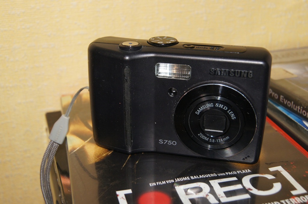 aparat fotograficzny cyfrowy samsung S750