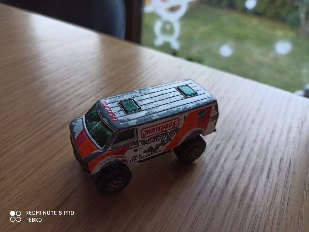 RESORAK MODEL MATCHBOX 1981 4X4 CHEVY VAN