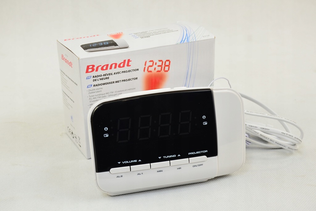 Radiobudzik Brandt BCR152P z ekranem LCD/LED