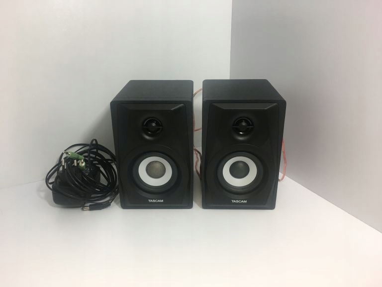 2 GŁOŚNIKI TASCAM VL-S3