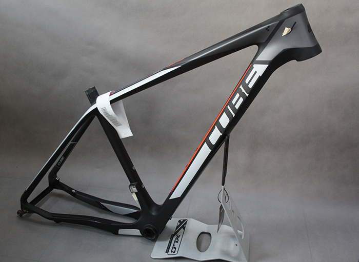 карбоновый велосипед cube на 26 колесах. Cube ams 150 рама. Cube 29 22 рама. карбоновая рама cube reaction 29. Cube fritzz 180.