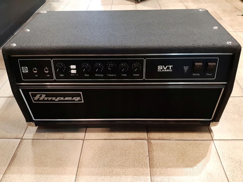 Ampeg Classic SVT-CL - lampowy wzmacniacz basowy