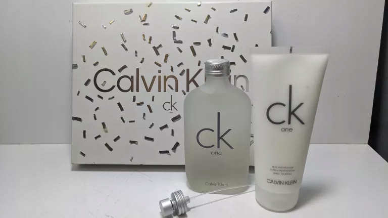 CALVIN KLEIN CK ONE ZESTAW UPOMINKOWY UNISEX 200ML