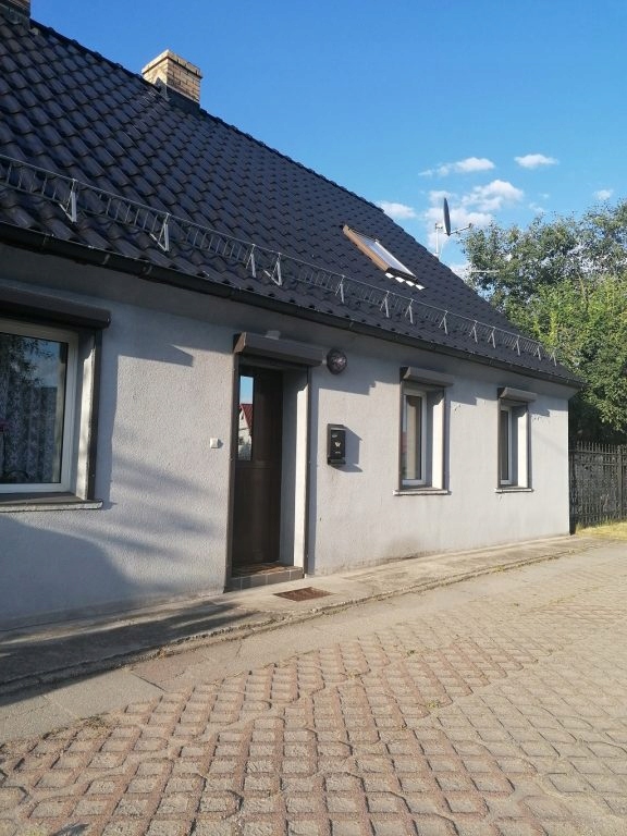 Dom, Przewóz, Przewóz (gm.), Żarski (pow.), 130 m²