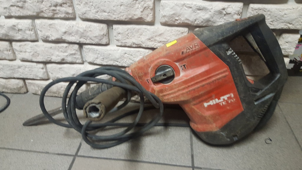 MŁOT HILTI TE70 (3511/17) 