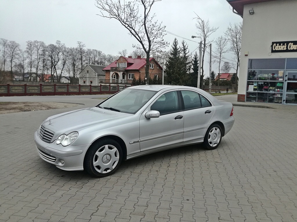 Купить Mercedes Sedan 2.2 CDI АКПП оригинал, без ржавчины: отзывы, фото, характеристики в интерне-магазине Aredi.ru