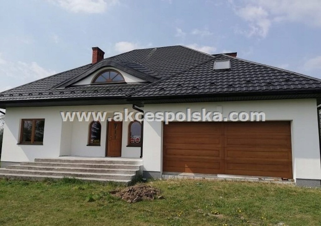 Dom, Secymin Polski, Leoncin (gm.), 300 m²