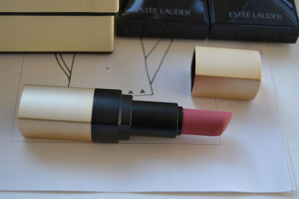 Bobbi Brown pomadka Luxe matte lip true pink