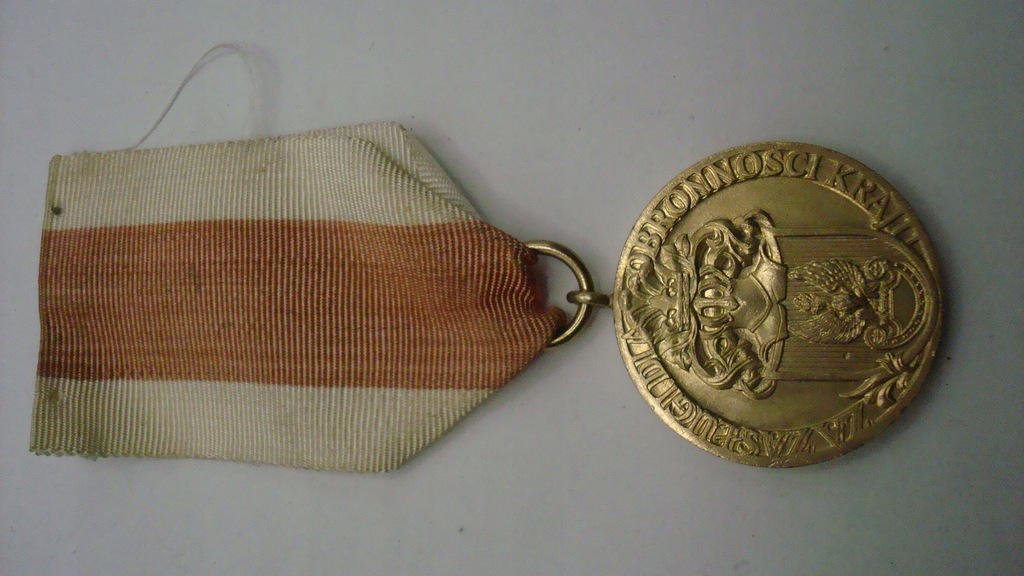 Złoty medal zasłużony dla obronności kraju WP