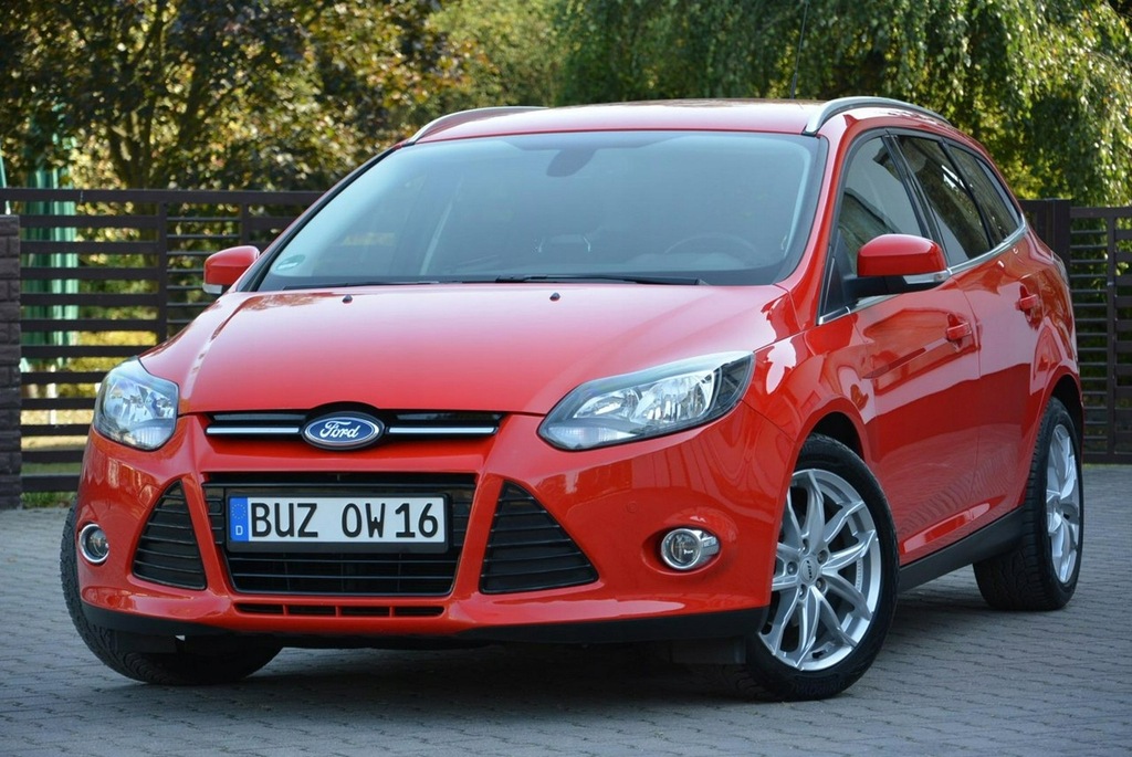 Ford Focus 109 przebiegu Titanium Sony 2xParktr
