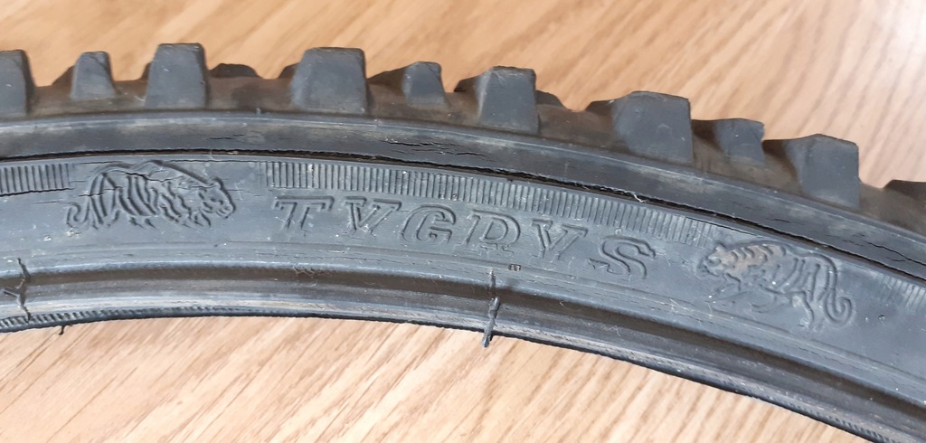 Opona Rowerowa 26 cali 26x1.9 (50-559) Tygrys