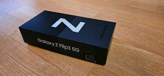 Samsung Galaxy Z Flip3 5G