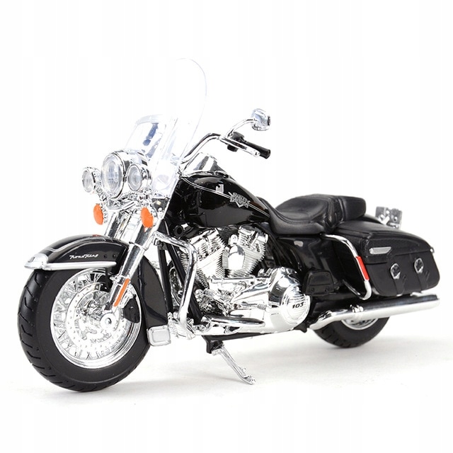 model MOTOR motocykl HARLEY DAVIDSON ROAD KING