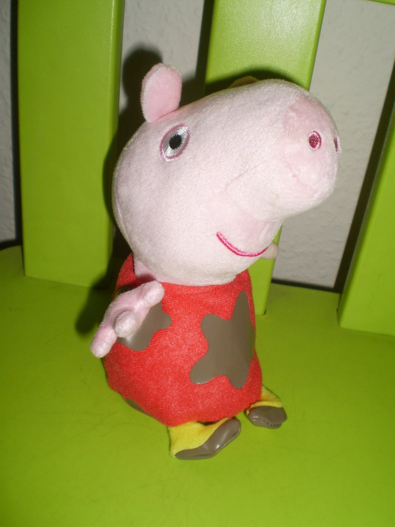 Peppa w błotku groszek TY 18 cm