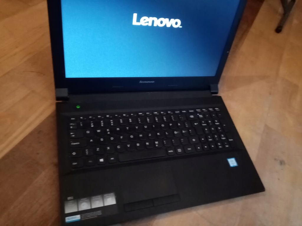 Laptop Lenovo b51-80 15,6 " Intel i5 8 GB /1T