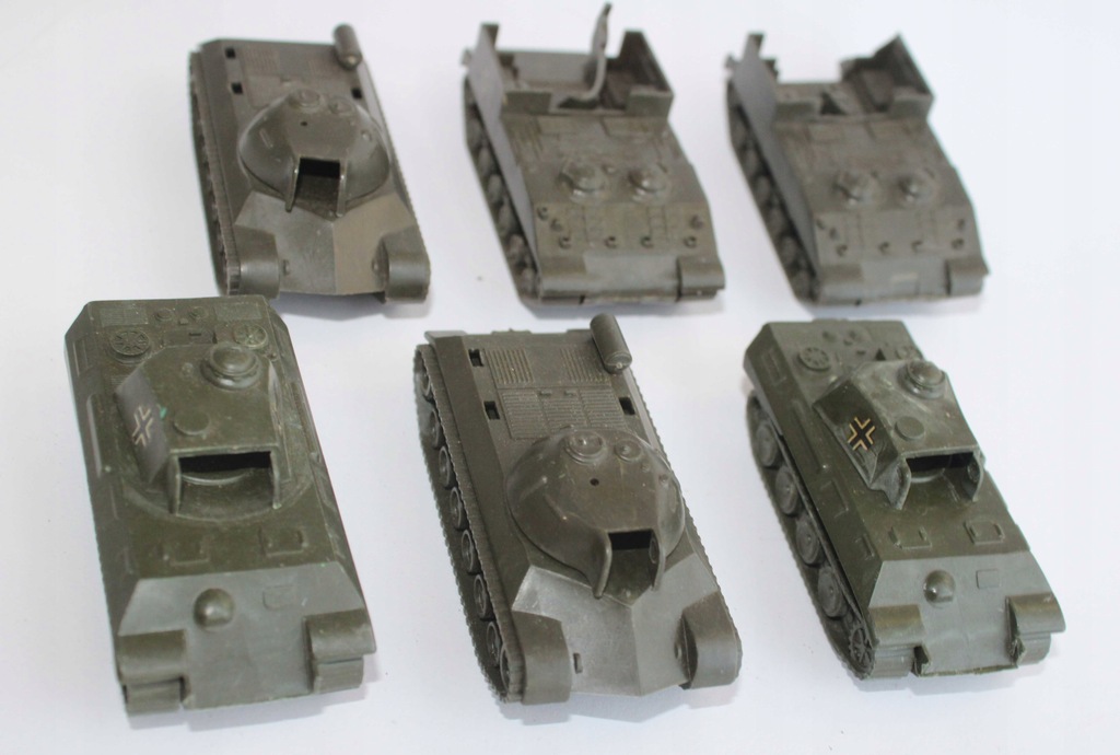 Czołgi STALIN DBGM złom Skala 1:87