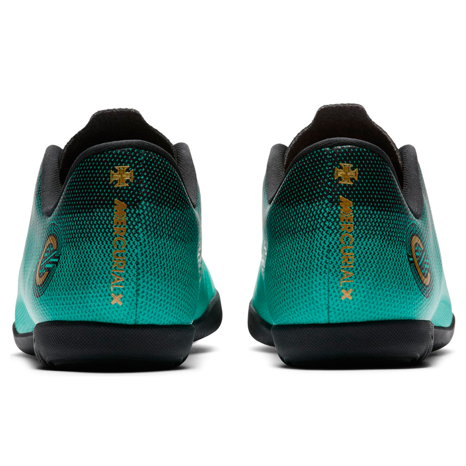 nike hypervenom junior football boots