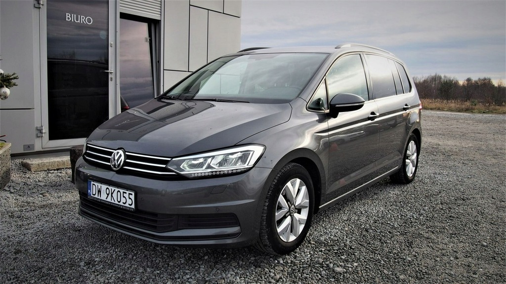 Volkswagen Touran 7-osobowy 2017r. LED, Navi, ACC,