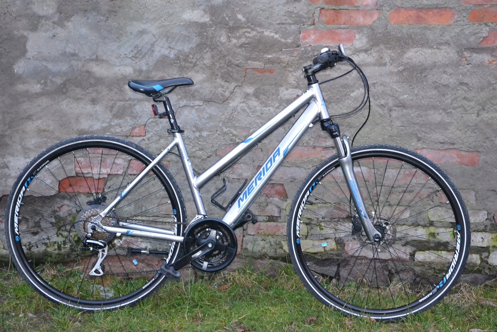 MERIDA CROSSWAY STRIKER< M 50cm< Acera 3x8