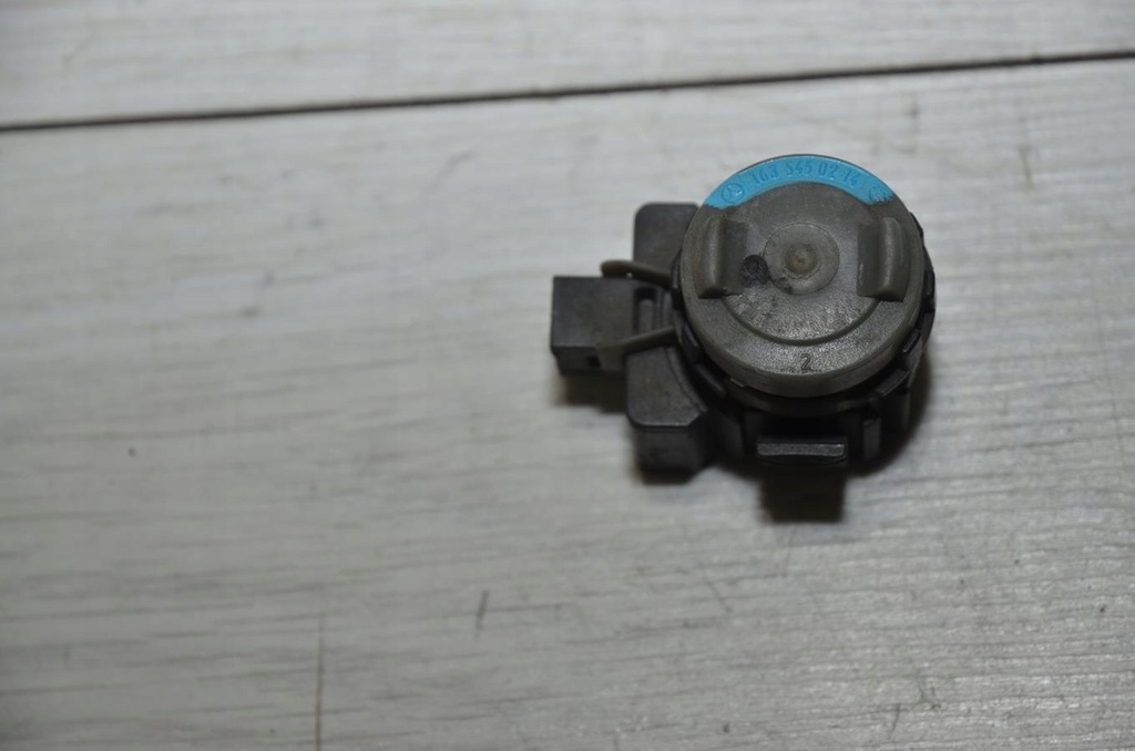 Czujnik kickdown Mercedes w163 ML 11629394766 oficjalne archiwum