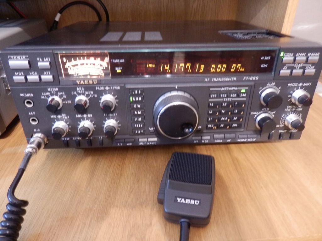 13 Yaesu FT990 Yaesu radio md mic ft universal desk microphone md100