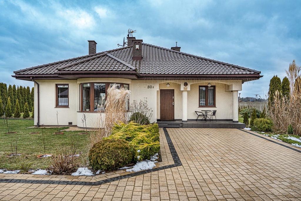 Dom, Pabianice, Pabianicki (pow.), 186 m²