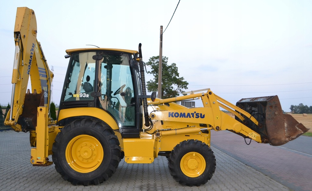 Купить ЭКСКАВАТОР-ПОГРУЗЧИК KOMATSU 2008 г., новая резина, 2200м.: отзывы, фото, характеристики в интерне-магазине Aredi.ru