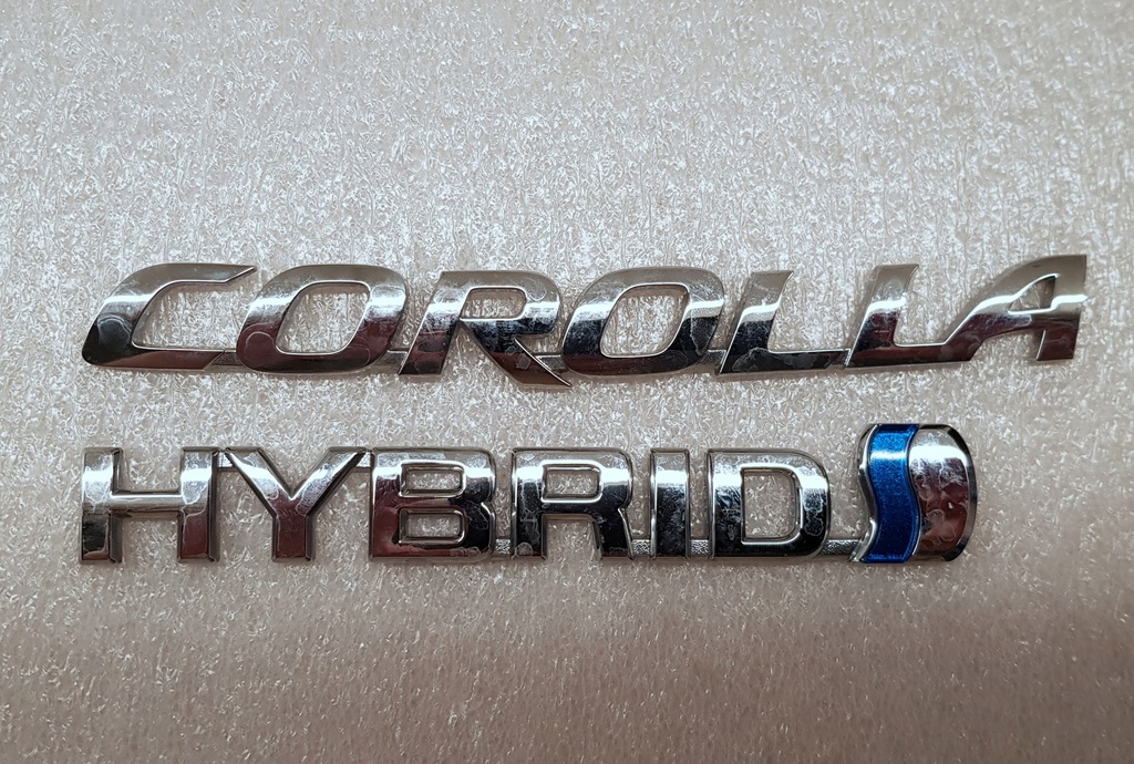 TOYOTA COROLLA HYBRID NAPIS NAPISY KLAPY TYŁ